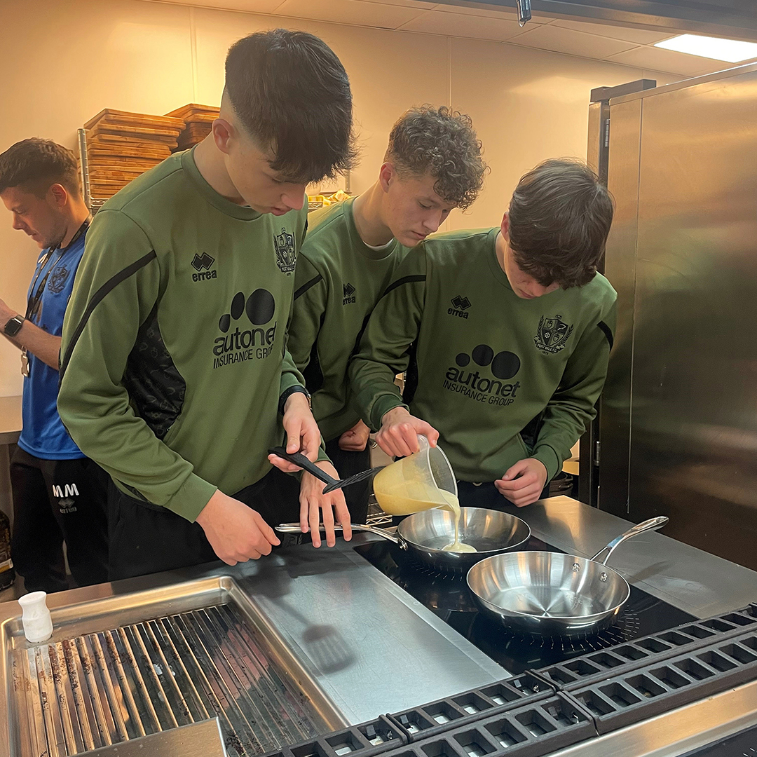 Players wFoodie Footballer.jpg